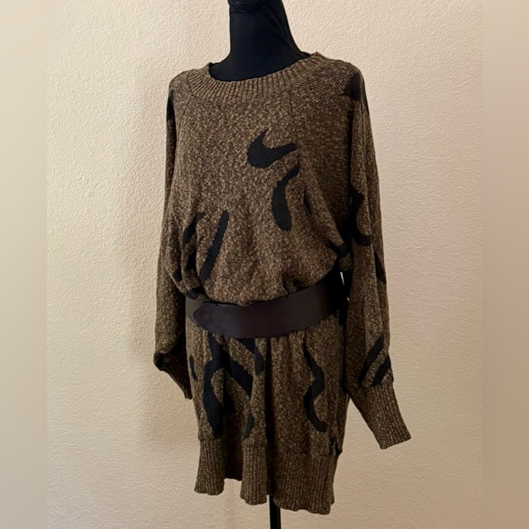 Vintage 80s or 90s Joan Geddes Brown & Black Sweater Dress One Size - Picture 2 of 14